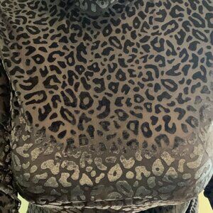 Like New Fashion Brand Company Leopard Print Turtleneck Size XL/1X